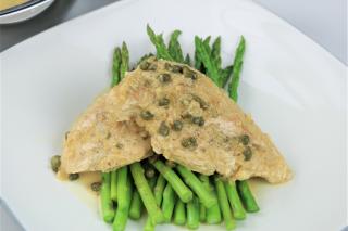 Chicken, vegetables, asparagus, lemon, capers, healthy, dinner, lunch, 