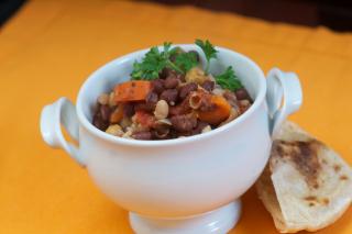Saladmaster Healthy Solutions 316 Ti Cookware: Hearty Vegetarian Chili