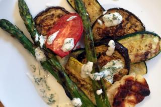 Saladmaster grilled halloumi and vegetables 