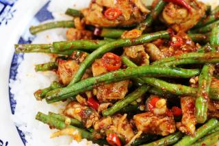 Indonesian Chicken Stir-Fry in Chili Sauce chili paste, spicy, chicken recipes, green beans
