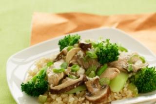 Saladamster Healthy Solutions 316 Ti Cookware: Chicken and Broccoli Stir-Fry