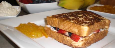 Saladmaster Recipe French Toast and Fruit Sandwiches