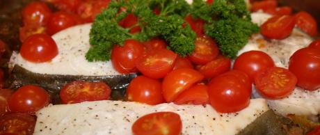 Receta de Saladmaster - Halibut al Chardonnay con Tomates Cherry 
